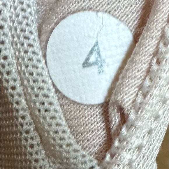 Lululemon Power Y Workout Tank Top Women's Size 4 Black White Racerback - Picture 2 of 5